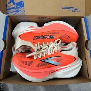 Brooks Hyperion max 3 running shoes
